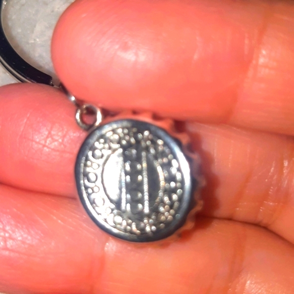 🆕️Boutique Purple Resin Cupcake 🧁 and Metal Charm Keychain/ Purse Charm - Picture 4 of 8